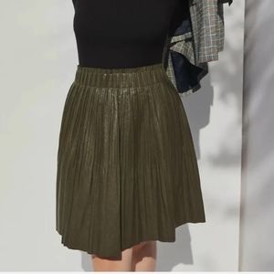 ANTHROPOLOGIE Vegan Leather Pleated Elastic Waist Skirt. Size XL